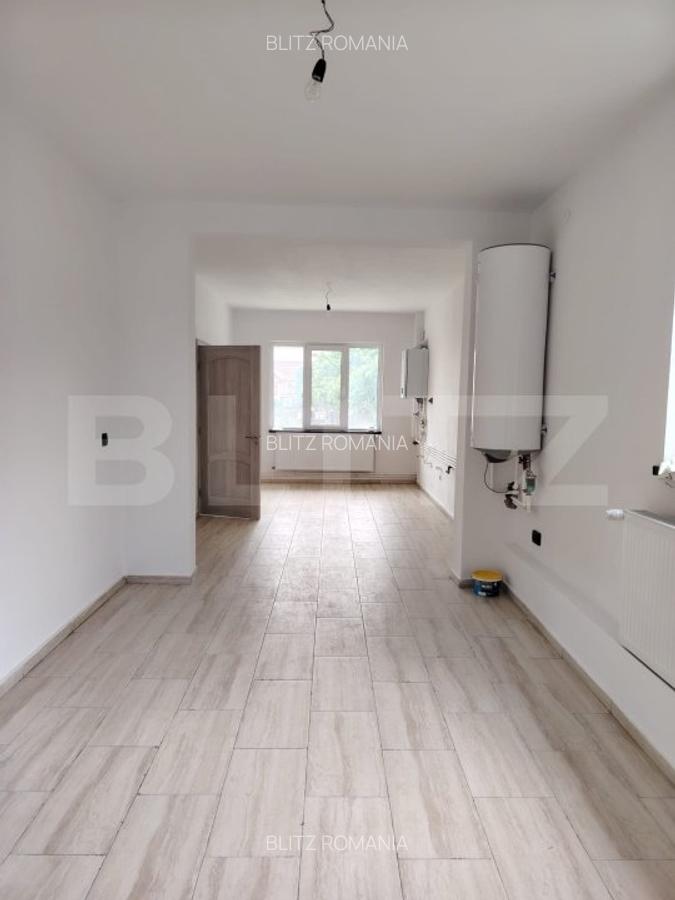 Casa de vanzare, cu 6 camere, 288 mp, zona Voinesti - 13