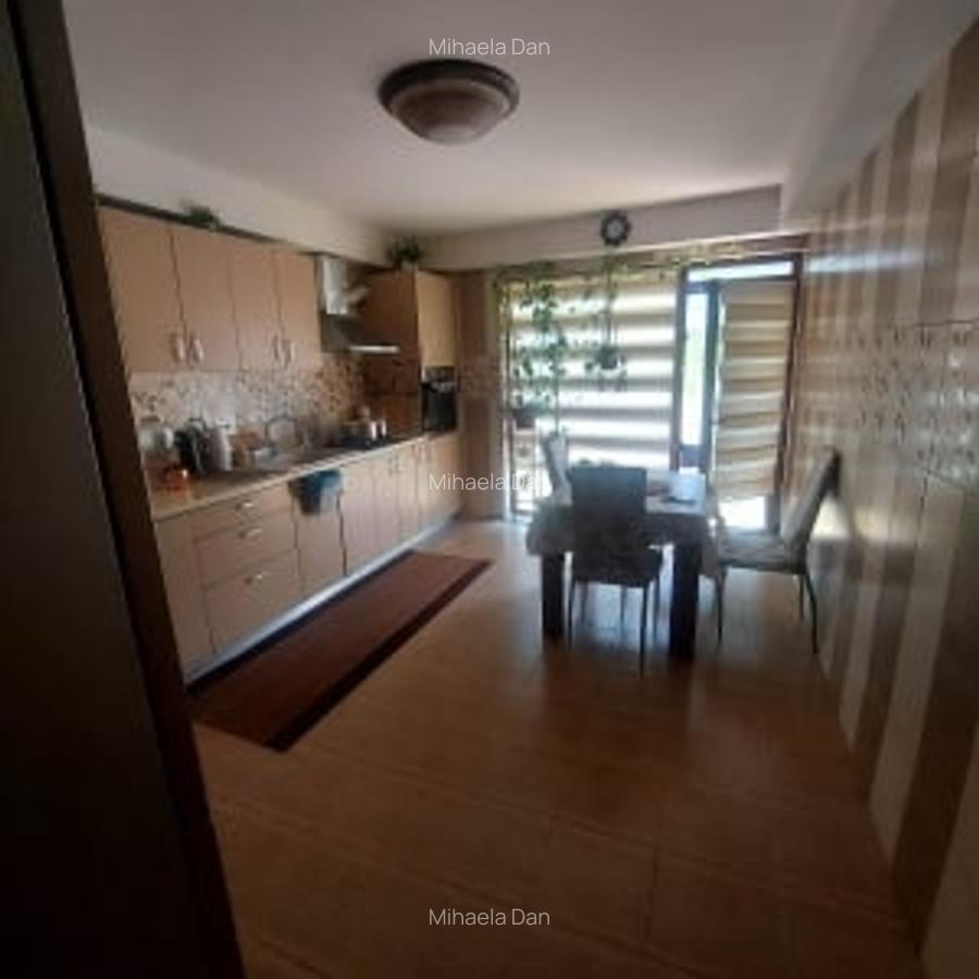 Casa individuala de vanzare- zona Fundeni - 24