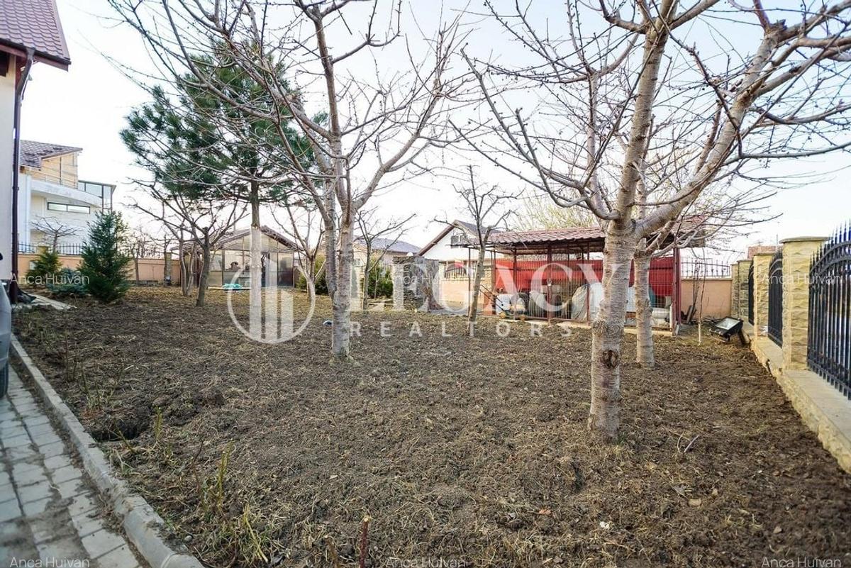 De vânzare - Vilă P+1E+M cu teren generos în Vișan - 9