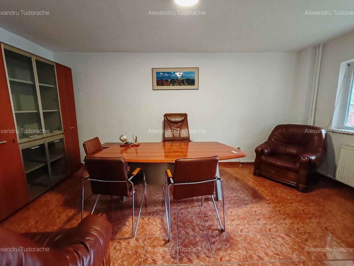 Birou de 50 mp de închiriat - Str. Toamnei - 1