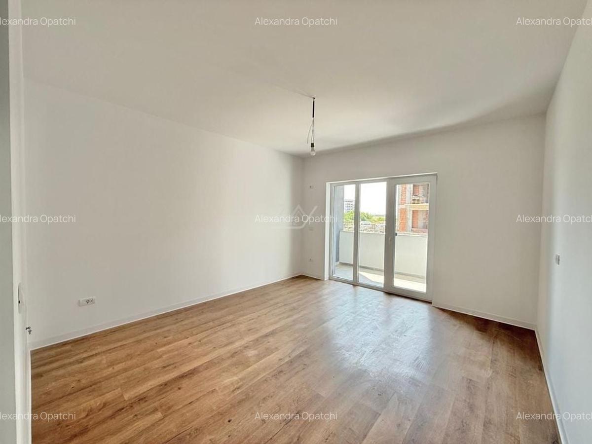 Bucatarie inchisa. Etaj 1. Loc de parcare. Asfalt. - 1