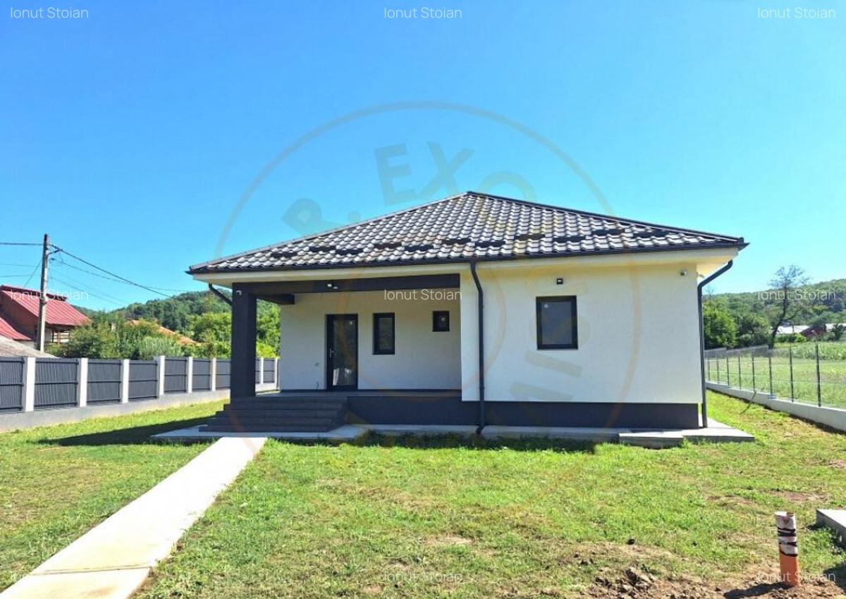 Casa de vanzare in Draganu-Arge?, priveli?te de povest - 2