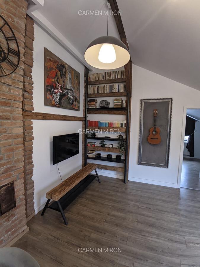 Apartament cu 3 camere semidecomandat în Central - 4