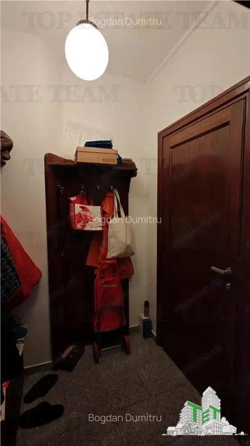 Apartament de 3 camere ultracentral, 2 intrari, lift cu acces privat, pod pentru depozitare, central - 14
