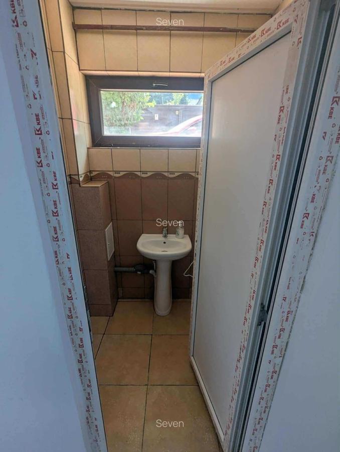 Spatiu comercial 130 mp - demisol - Faleza Nord - 148.000 euro(Cod E8) - 5