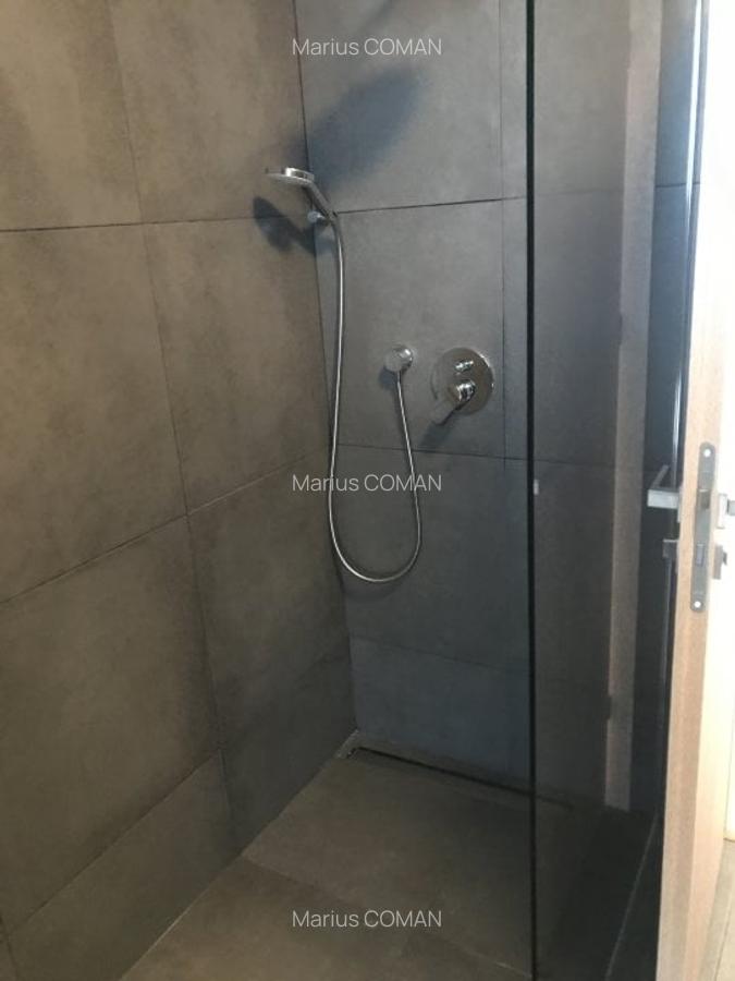 Casă cu 4 camere în Central - 9