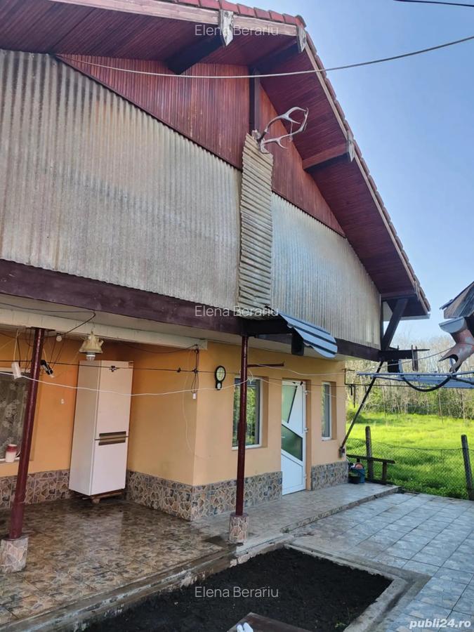 Casa de Vanzare - 2 Casa de Vanzare - 2