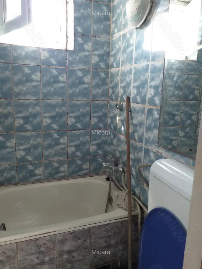 Inchiriez garsoniera cf 3 - 4