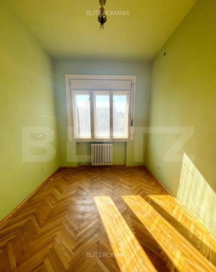 Apartament 4 camere, decomandat, zona centrala Pia?a Unirii - 4 Apartament 4 camere, decomandat, zona centrala Pia?a Unirii - 4