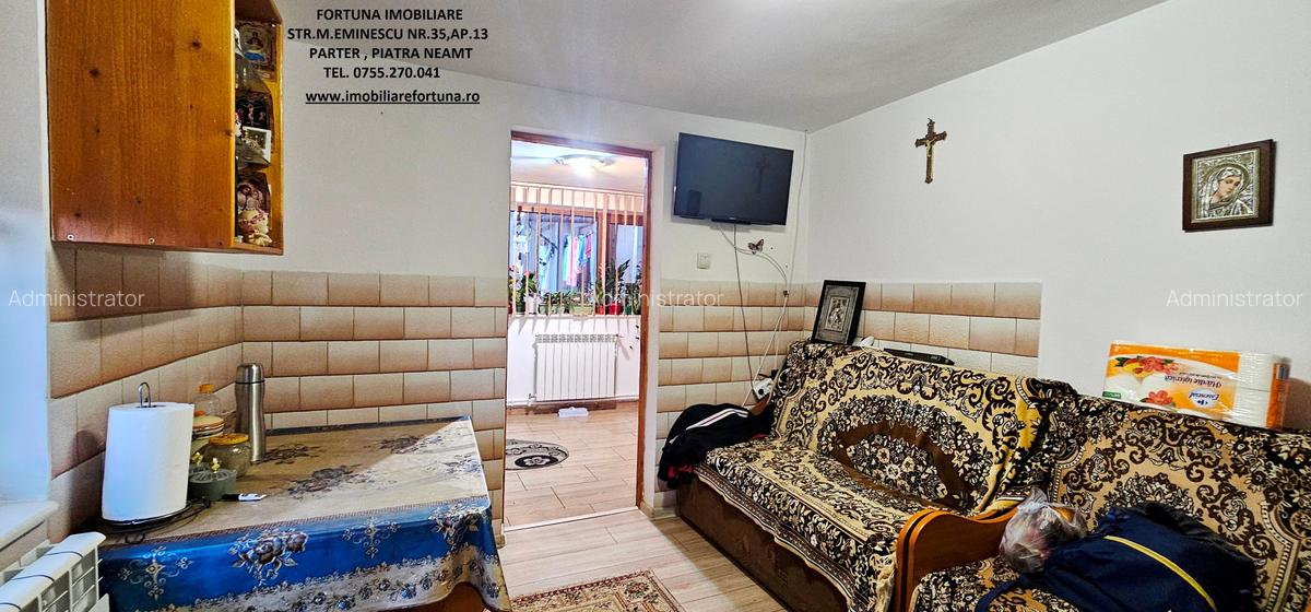 Casa individuala,cu 2 beciuri, anexe si 920 mp teren,la 10 minute de P.Neamt - 9