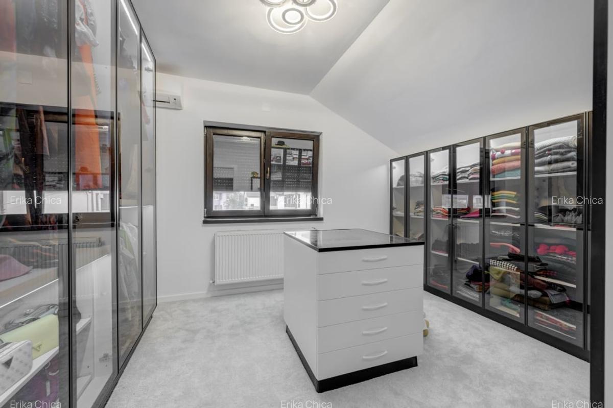 Vila cu piscina - Drumul Taberei - Prelungirea Ghencea - str Maracineni - 11