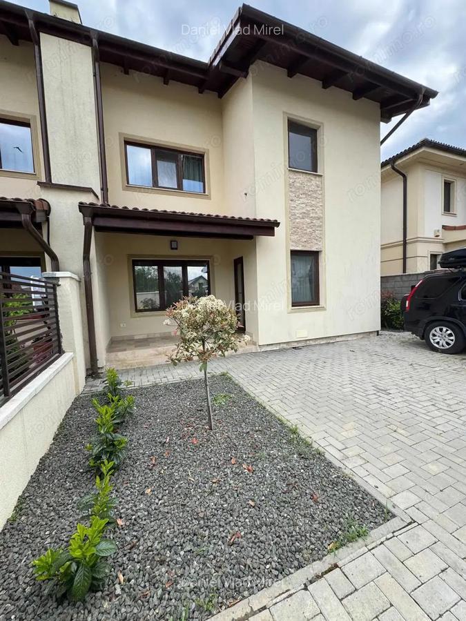 Duplex modern P+E cu anexa ?i beci de vanzare - 8