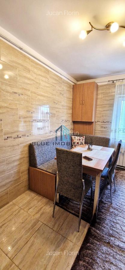 Apartament cu 4 camere. etaj 2, bloc 1982 - 1