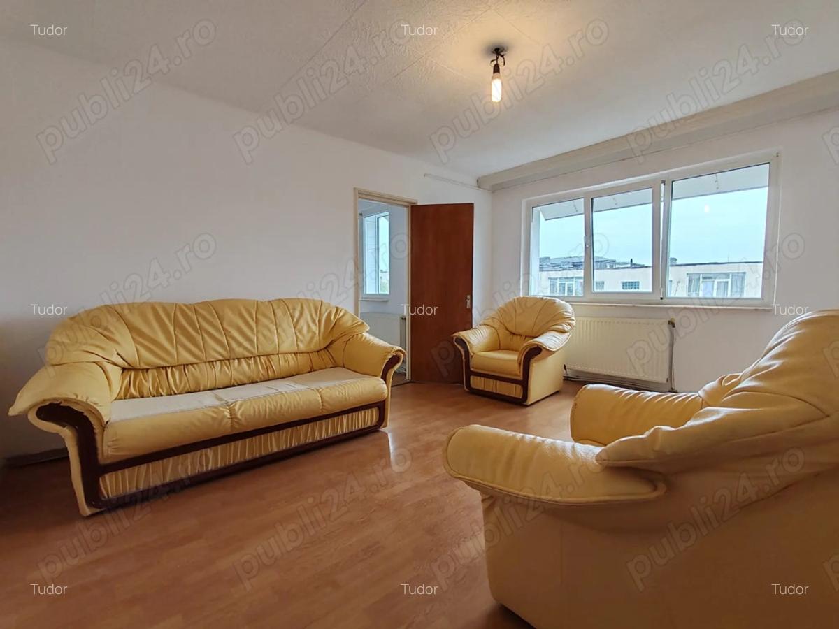Apartament 2 camere Trivale, balcon, centrala termica-51.500 euro - 2
