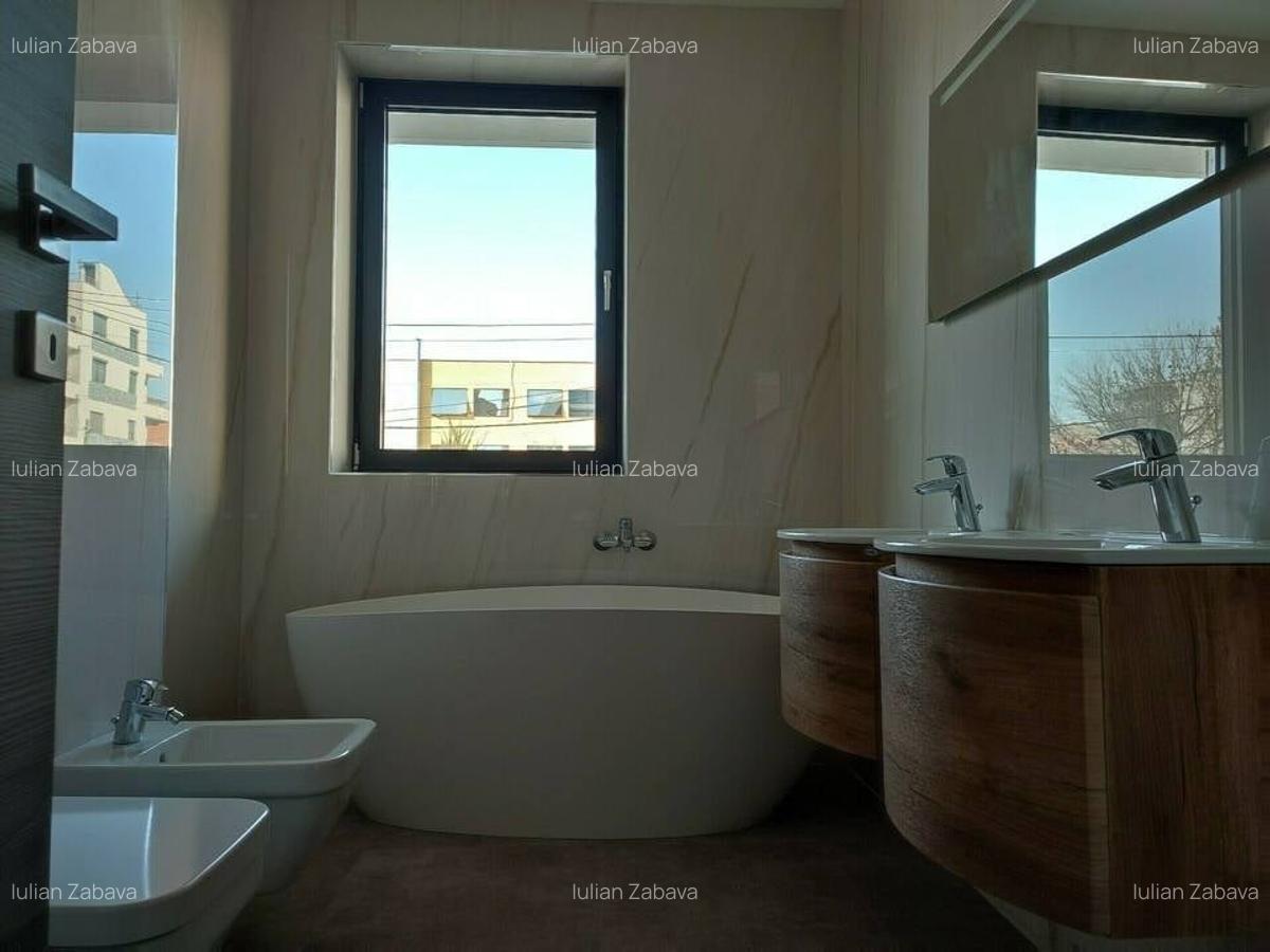 Apartament cu 2 camere decomandat în Central - 2