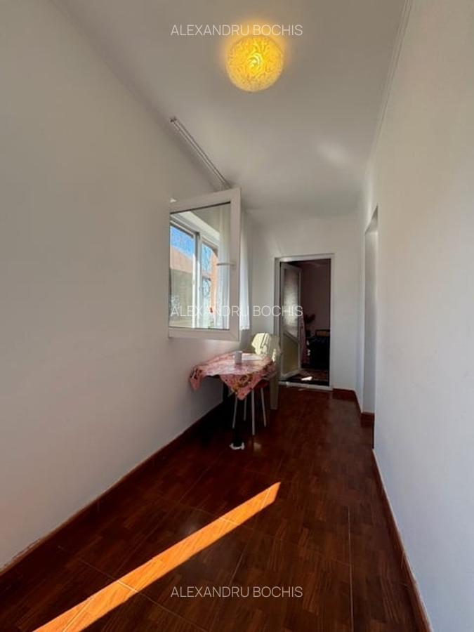 Casă cu 4 camere în Palazu Mare - 9