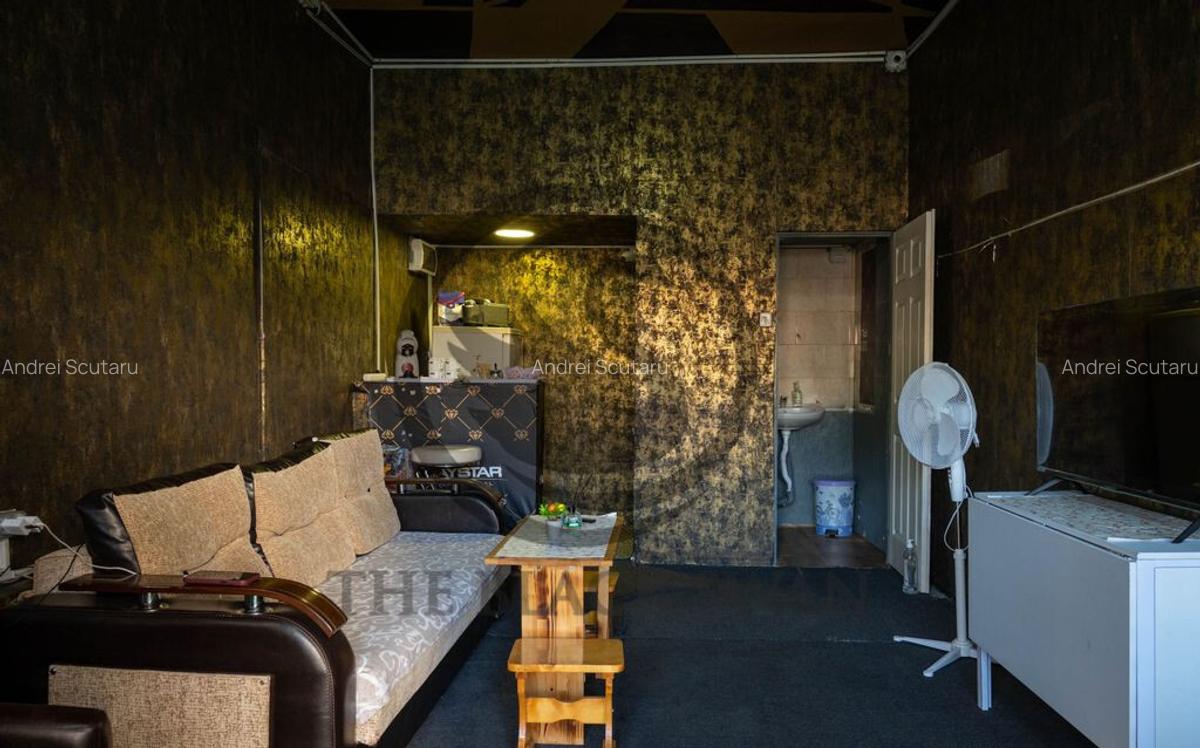 Casa cu 5 camere de vanzare | Zona Ultracentral, Baicoi |... - 13