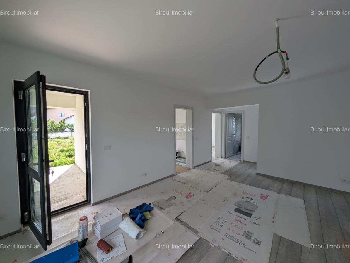 Casa cu garaj Lilieci- teren 540m, canalizare, apa, gaz. - 8