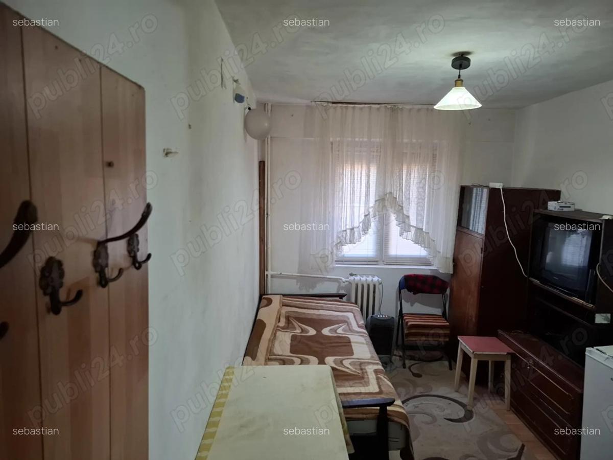 Vand urgent!!! Garsoniera confort 3 zona Vlaicu Fortuna etaj 3 - 6