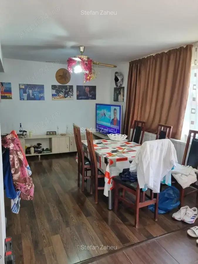 Casa Moderna: Poten?ial de Mansardare ?i Teren Generos pentru Gradina! - 10