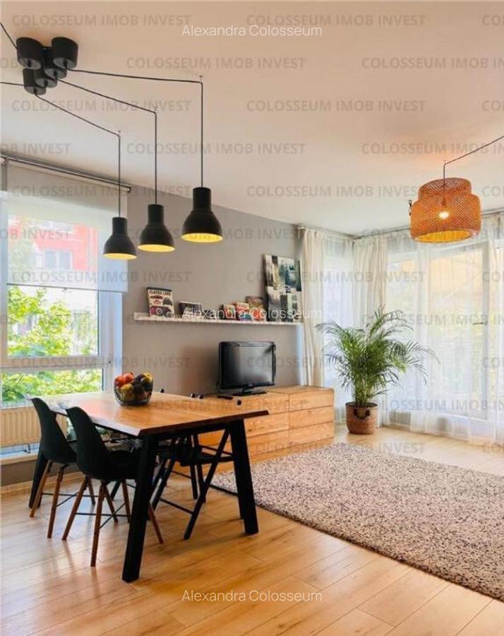 Apartament cu 3 camere, decomandat - zona Avantgarden. - 1