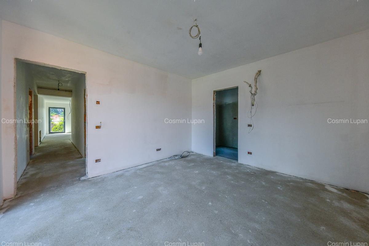 Apartament cu 3 camere, cu balcon tip logie - 10