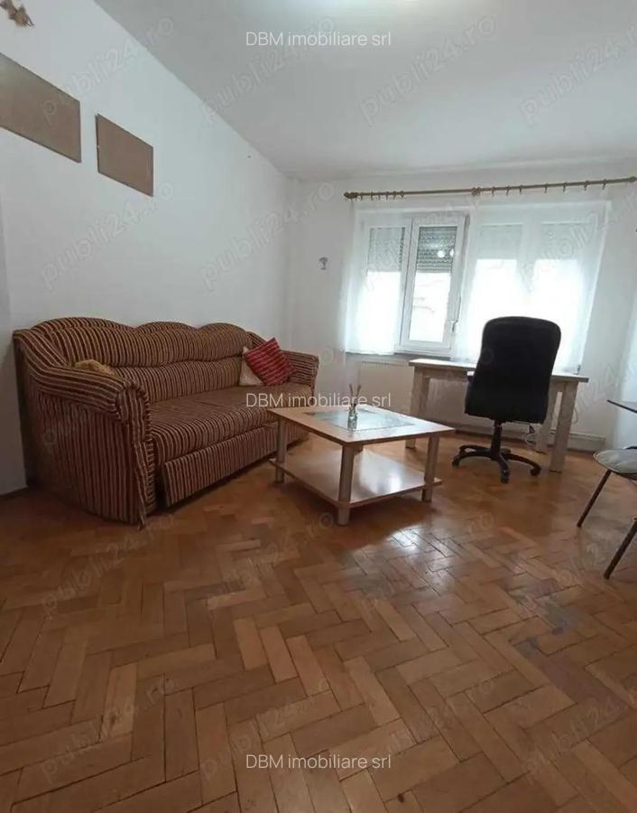 De inchiriat apartament 2 camere Pia?a Victoriei centru - 1