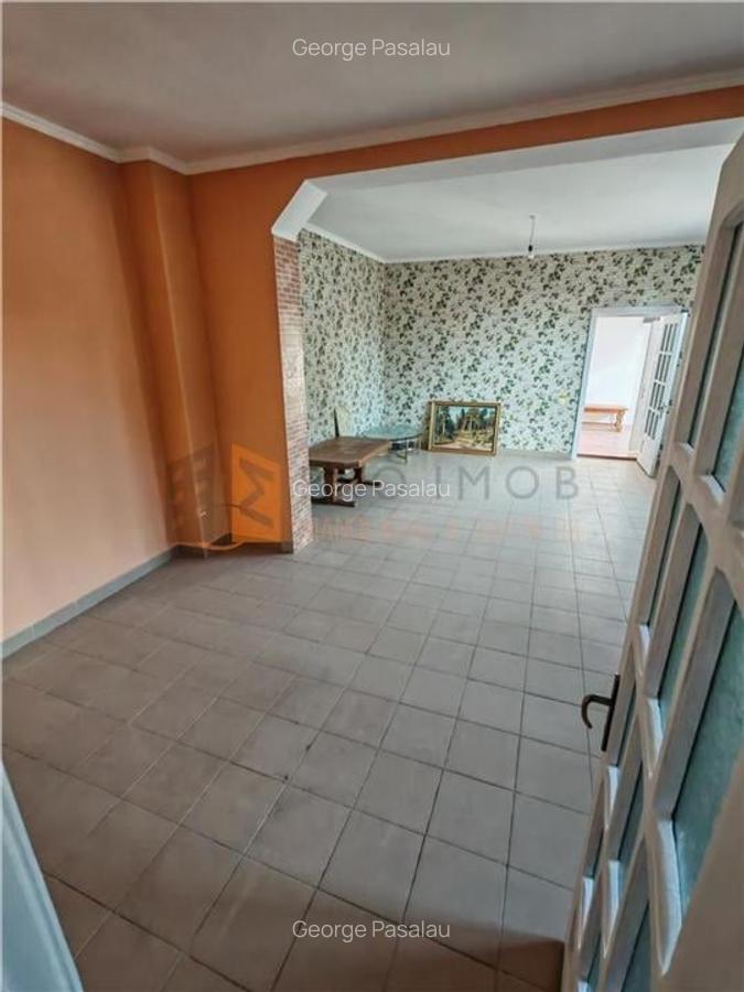 Spatiu comercial si curte privata zona 23 August - 2 Spatiu comercial si curte privata zona 23 August - 2