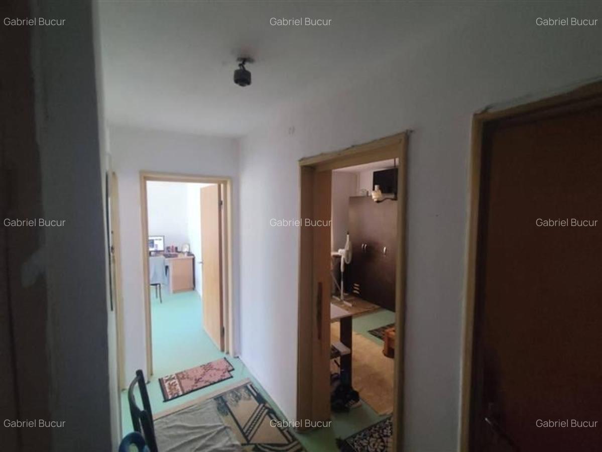 Apartament 2 camere Decomandat Str. Covasna - Berceni - 1