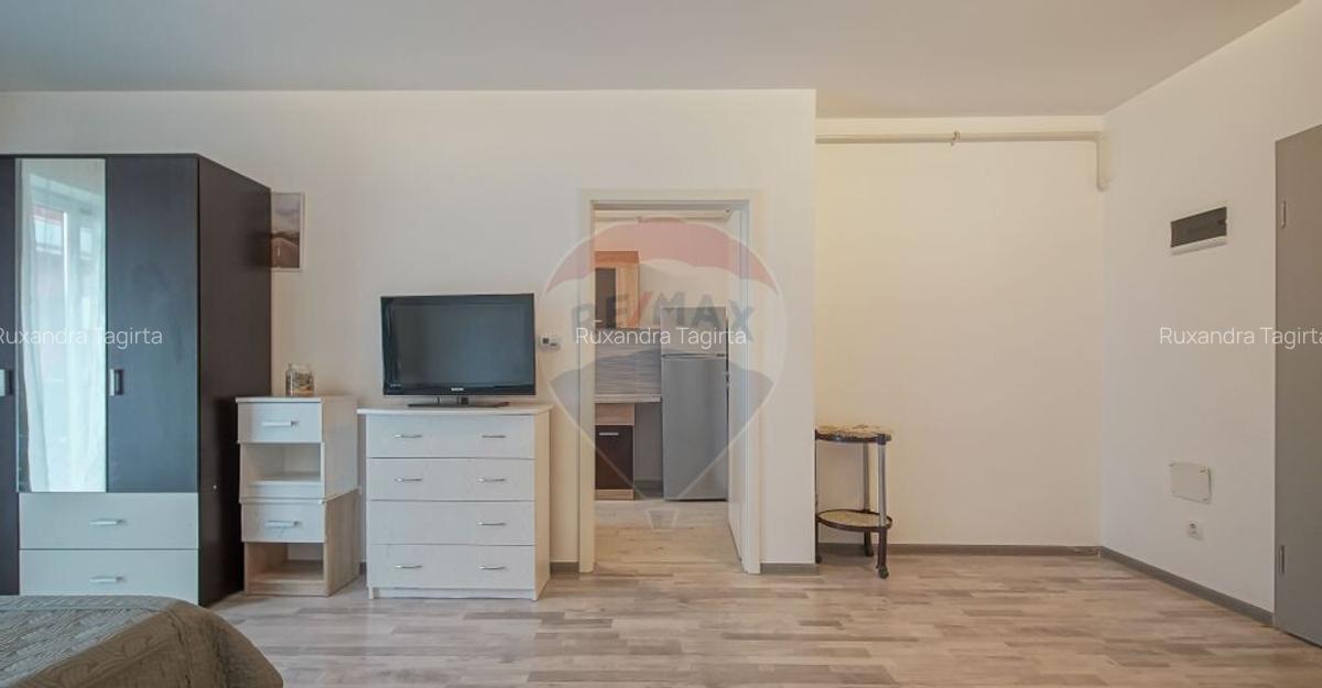 Garsoniera spa?ioasa cu priveli?te Avantgarden etaj i... - 5
