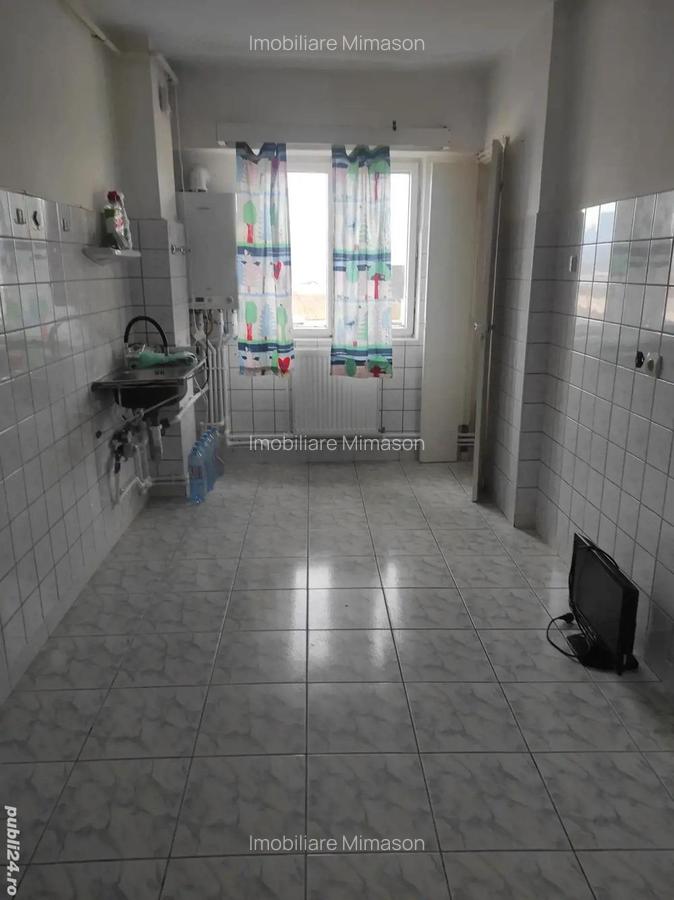 Ap 3 camere zona BRD B-dul Decebal - 12