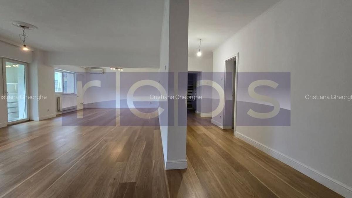Apartament cu 3 camere decomandat în Herăstrău - 2