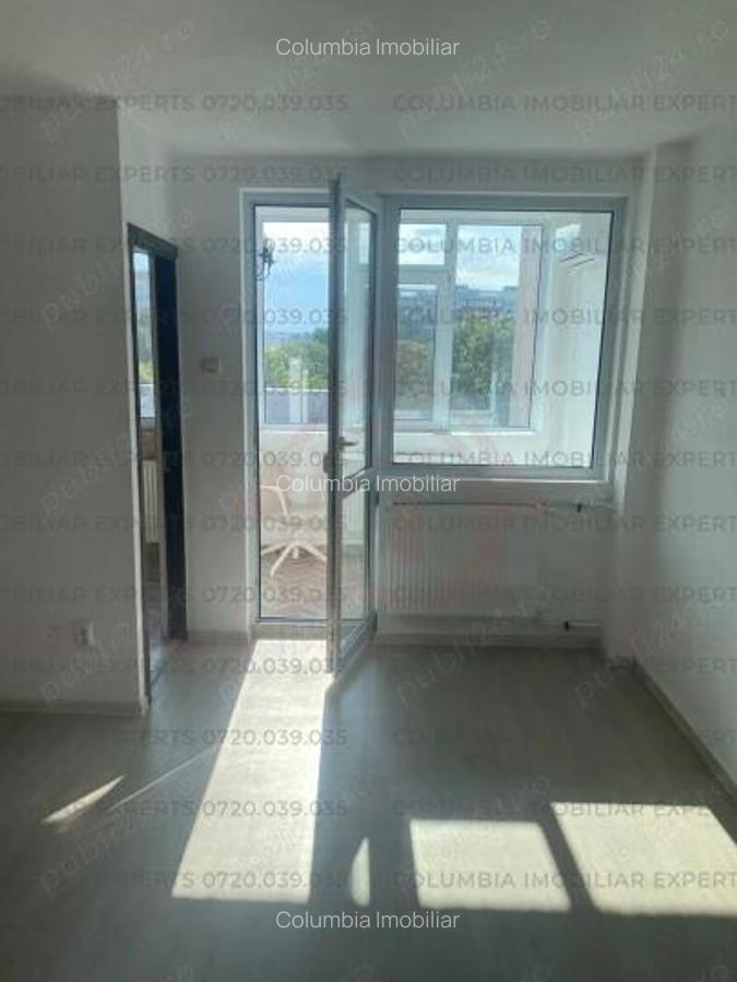 Giurgiuluin Piata Progresu  City Mall  (Sura  Mare) - 2