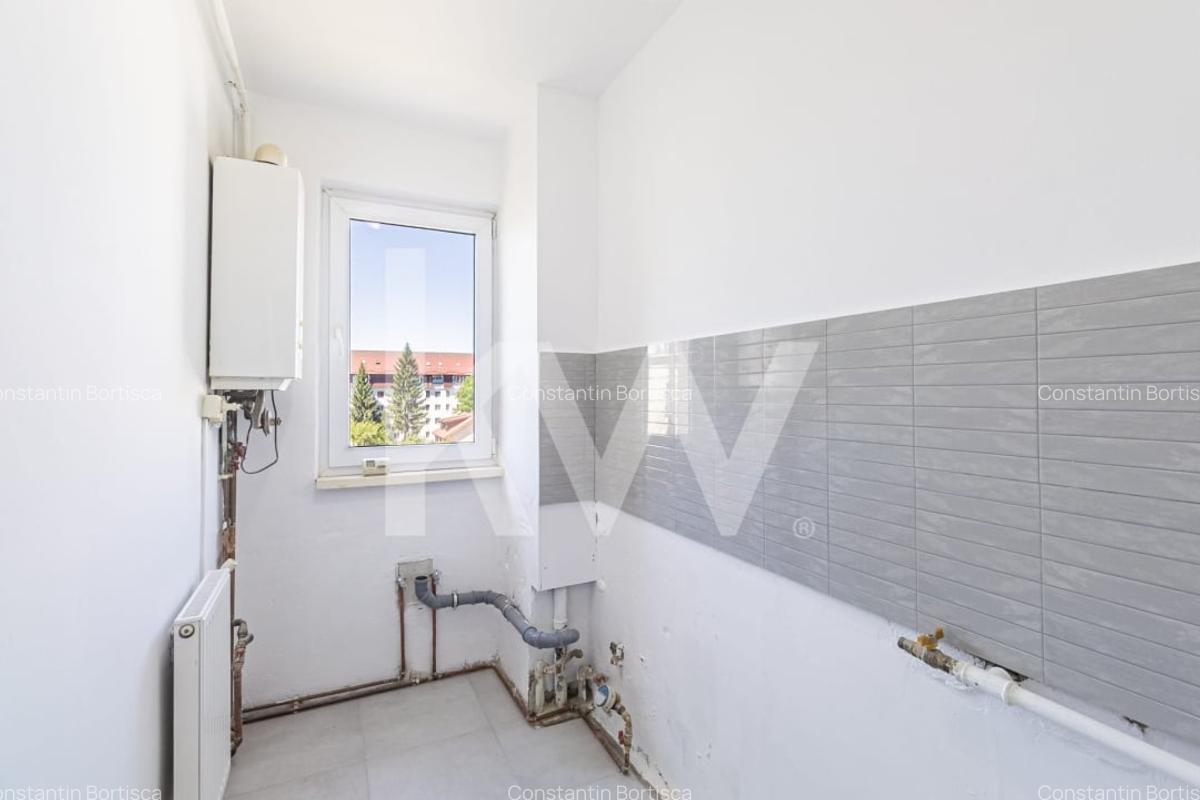Apartament cu 2 camere semidecomandat în Florilor - 10