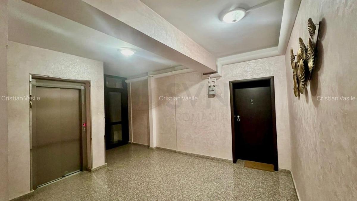 Apartament cu 3 camere decomandat în Aviației - 18