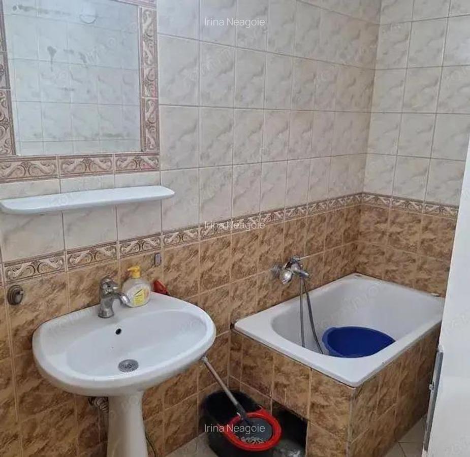 Inchiriez apartament cu 1 camera in zona Aradului - 2