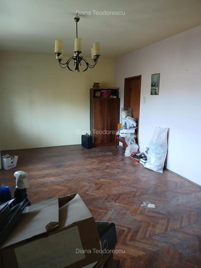 Apartament cu 4 camere decomandat în Cotroceni - 6