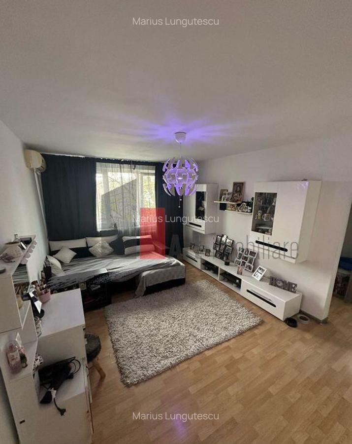 Apartament cu 3 camere in Zona 1Decembrie - 1