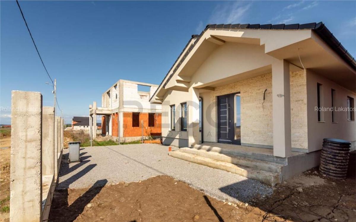 RECO. CASA CU MANSARDA , CIHEI . - 4