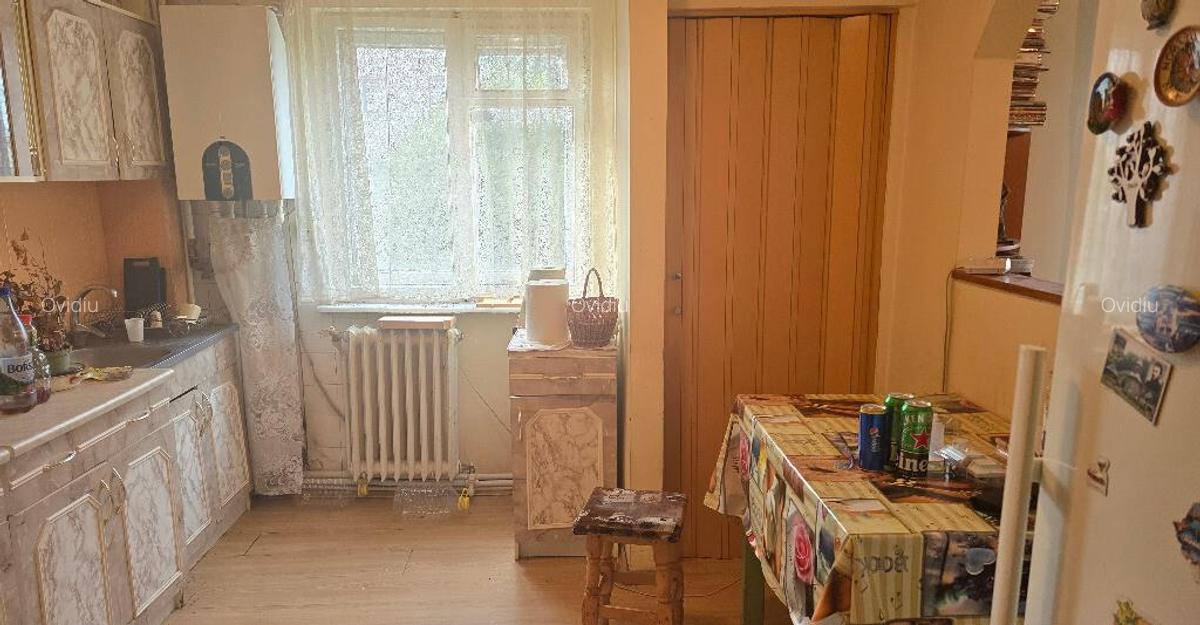 Vand apartament cu 4 camere in Deva, Crinilor, suprafata 86 mp, et 3 - 2