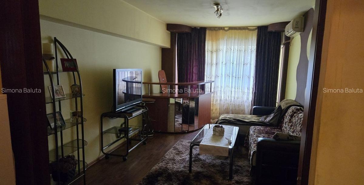 Apartament de vanzare 4 camere Dristor - 3
