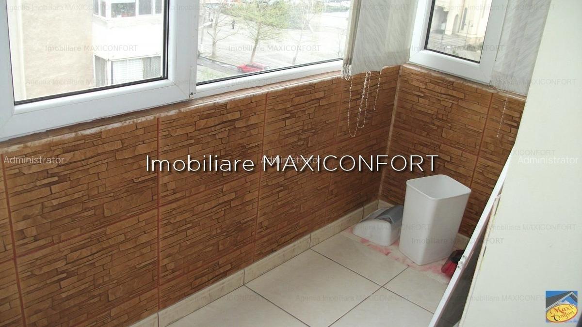Vanzare 2 camere - Imobiliare MAXICONFORT - 9