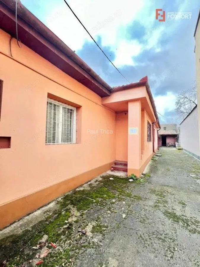 Casa individuala cu 3 camere si teren de 952 mp, zona Crisan - 9
