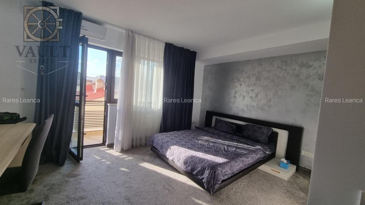 VILA INDIVIDUALA-APARATORII PATRIEI-5 minute METROU - 10