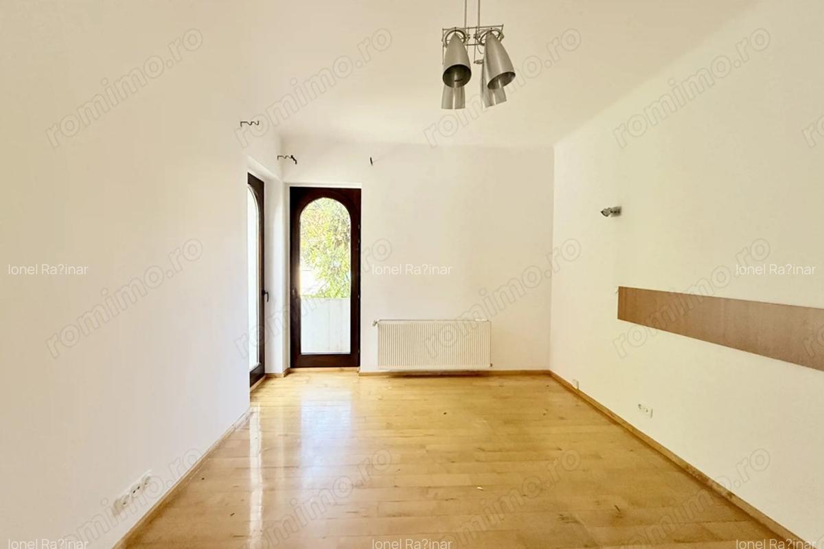 Vila superba | Cotroceni | 8 camere terasa ?i gradina - 16 Vila superba | Cotroceni | 8 camere terasa ?i gradina - 16