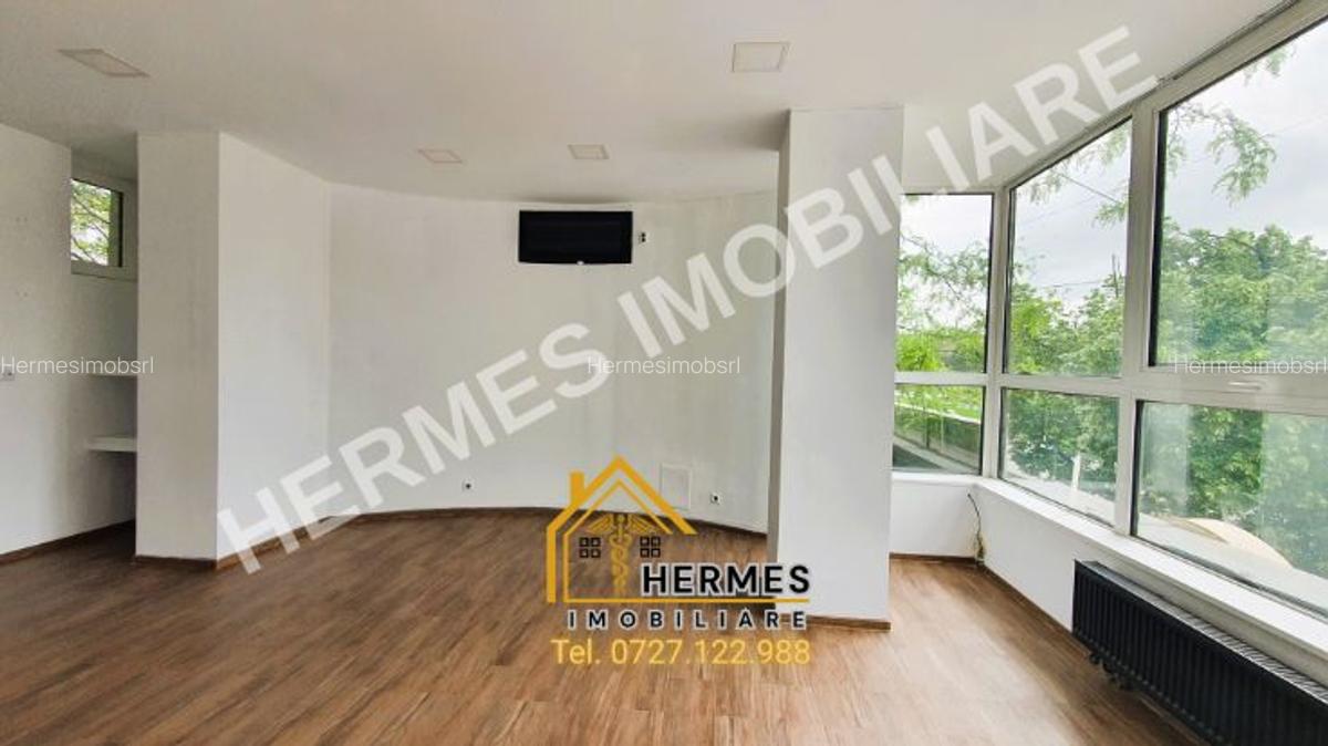 Spațiu Comercial/ Birou de închiriat – 62 mp pe 2 nivele închiriabile separat – stradal - 1