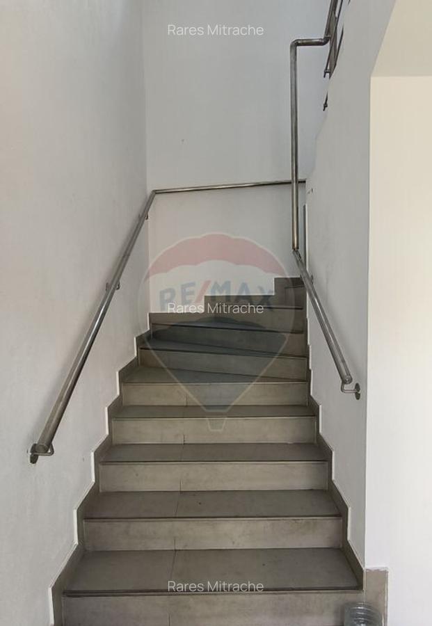 Spa?iu comercial de inchiriat in Piata Agroalimentara di... - 15