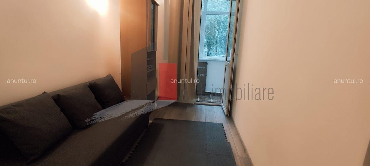 Piata Rosetti, casa Yeni, constructie 2002, finisata complet - 3