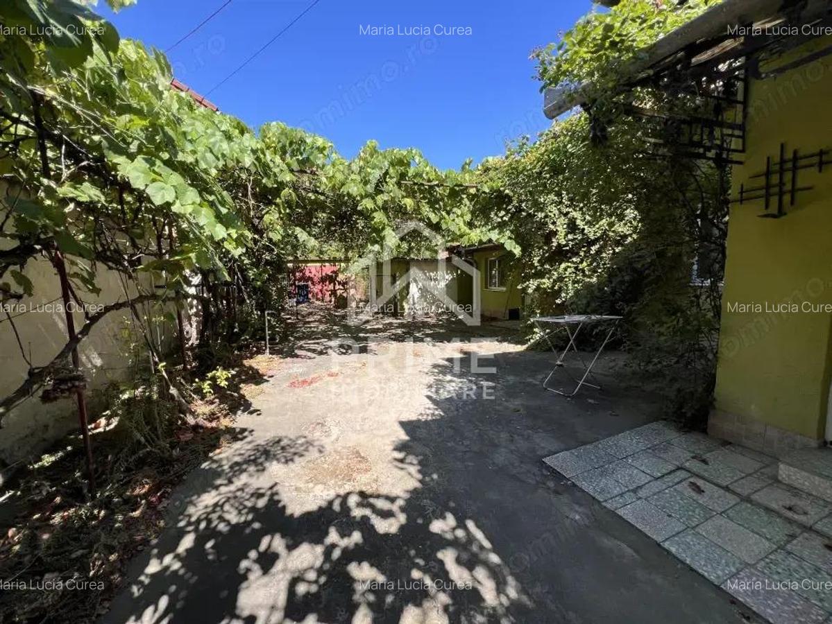 CASA INDIVIDUALA 3 CAMERE, 705 MP TEREN CURTE SI GRADINA ZONA MAIERI - 1