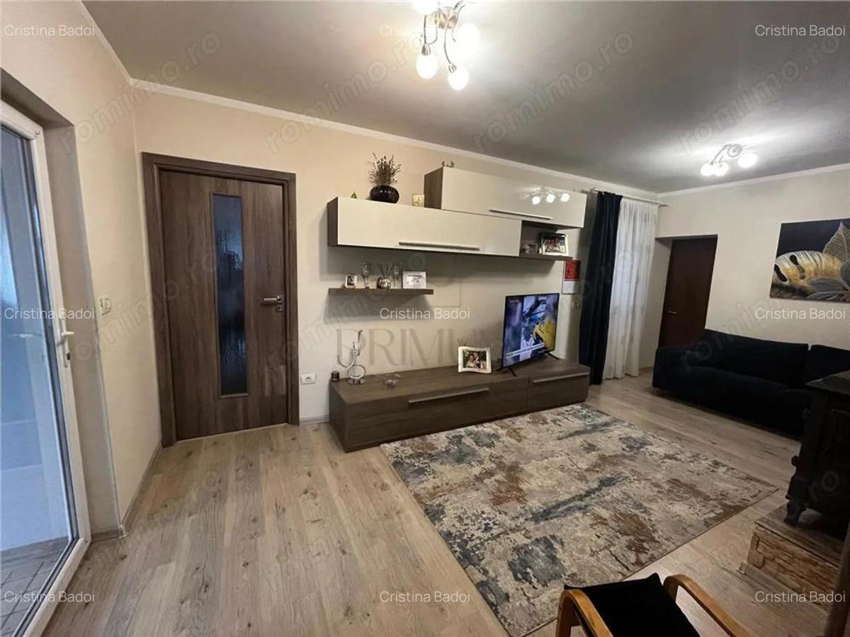 Sag- 7 camere- strada asfaltata- partial mobilata si utilata - 1